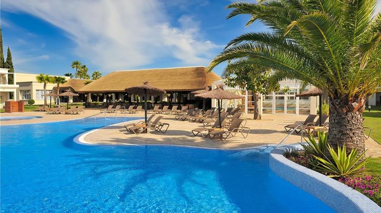 <b>Vincci Costa Golf Pool</b>. Images powered by <a href="https://iceportal.shijigroup.com/" title="IcePortal" target="_blank">IcePortal</a>.