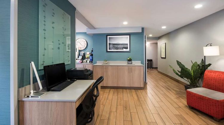 Best Western McMinnville Inn Lobby