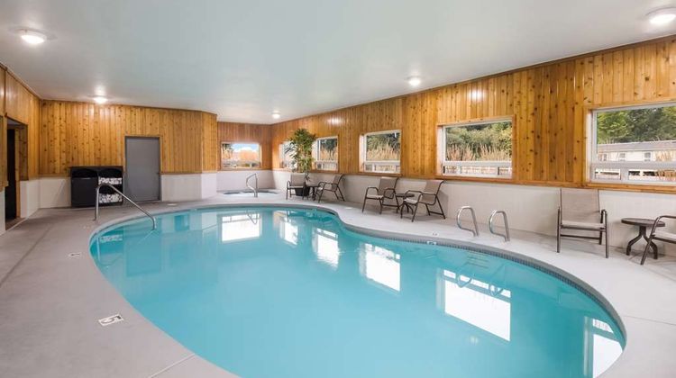 Best Western McMinnville Inn Pool