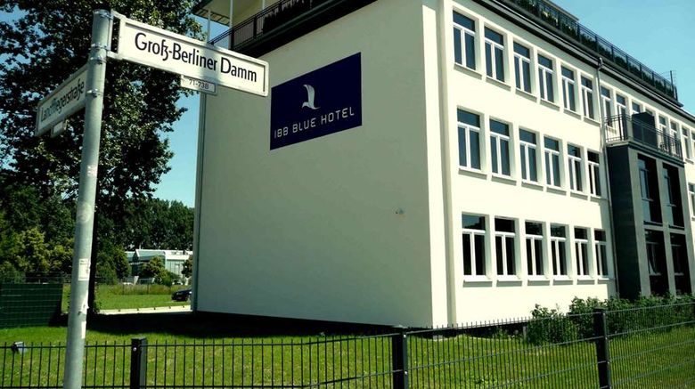 <b>IBB Blue Hotel Berlin Airport Exterior</b>. Images powered by <a href="https://iceportal.shijigroup.com/" title="IcePortal" target="_blank">IcePortal</a>.