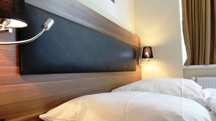 IBB Blue Hotel Berlin Airport Room