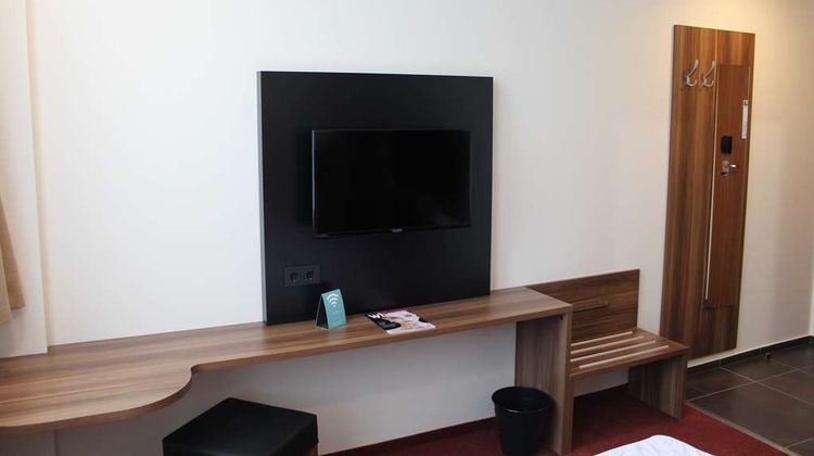 IBB Blue Hotel Berlin Airport Room