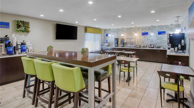 <b>Best Western North Phoenix Hotel Restaurant</b>. Images powered by <a href="https://iceportal.shijigroup.com/" title="IcePortal" target="_blank">IcePortal</a>.