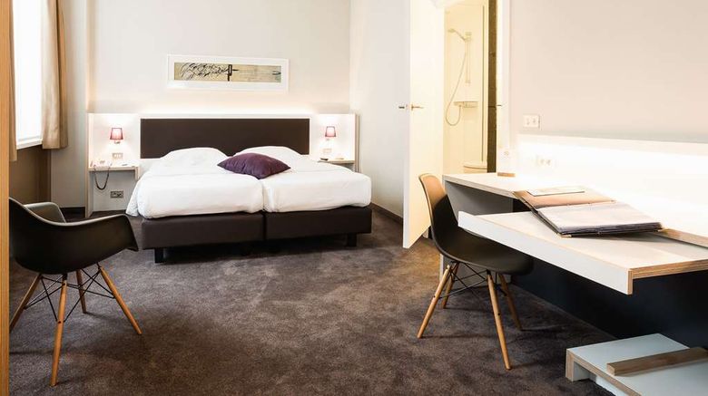 <b>Hotel Navarra Bruges Room</b>. Images powered by <a href="https://iceportal.shijigroup.com/" title="IcePortal" target="_blank">IcePortal</a>.
