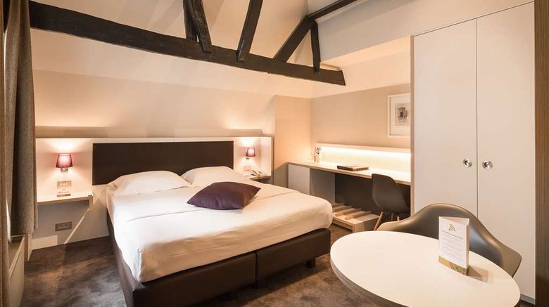 <b>Hotel Navarra Bruges Room</b>. Images powered by <a href="https://iceportal.shijigroup.com/" title="IcePortal" target="_blank">IcePortal</a>.