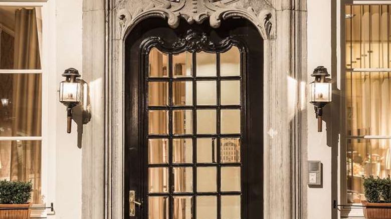 <b>Hotel Navarra Bruges Exterior</b>. Images powered by <a href="https://iceportal.shijigroup.com/" title="IcePortal" target="_blank">IcePortal</a>.