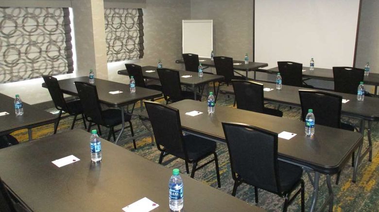 <b>Best Western Plus Bloomington East Hotel Meeting</b>. Images powered by <a href="https://iceportal.shijigroup.com/" title="IcePortal" target="_blank">IcePortal</a>.
