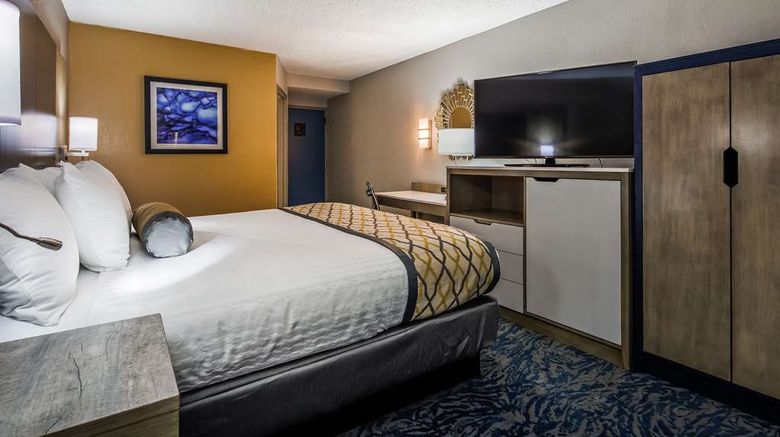<b>Best Western Plus Bloomington East Hotel Room</b>. Images powered by <a href="https://iceportal.shijigroup.com/" title="IcePortal" target="_blank">IcePortal</a>.
