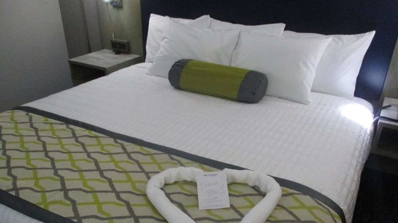 <b>Best Western Plus Bloomington East Hotel Room</b>. Images powered by <a href="https://iceportal.shijigroup.com/" title="IcePortal" target="_blank">IcePortal</a>.