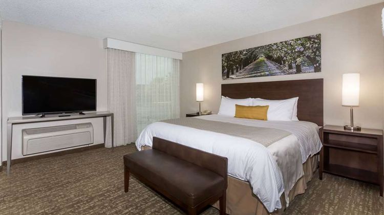 Wyndham Garden Fresno Yosemite Airport Suite