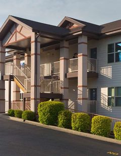 Ramada by Wyndham Branson Yacht Club