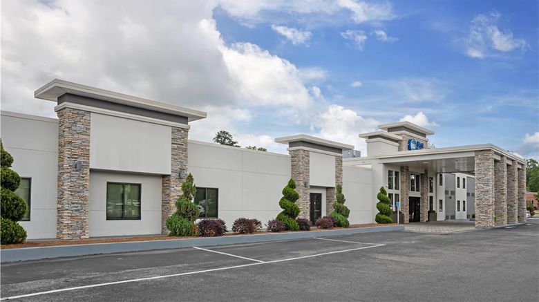 <b>Best Western Brewton Inn Exterior</b>. Images powered by <a href="https://iceportal.shijigroup.com/" title="IcePortal" target="_blank">IcePortal</a>.
