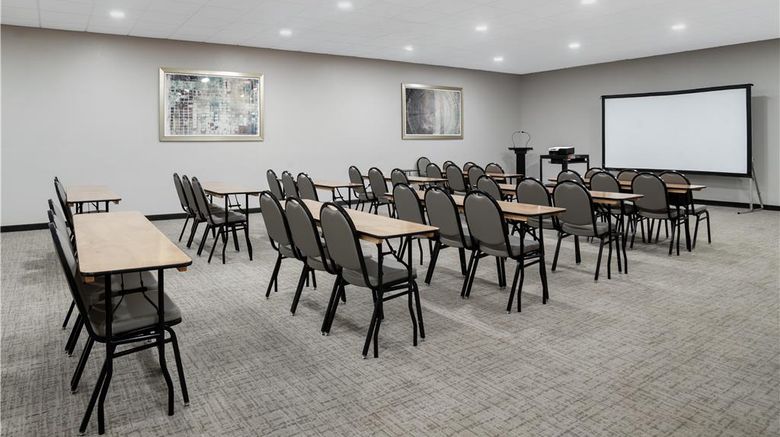 <b>Best Western Brewton Inn Meeting</b>. Images powered by <a href="https://iceportal.shijigroup.com/" title="IcePortal" target="_blank">IcePortal</a>.