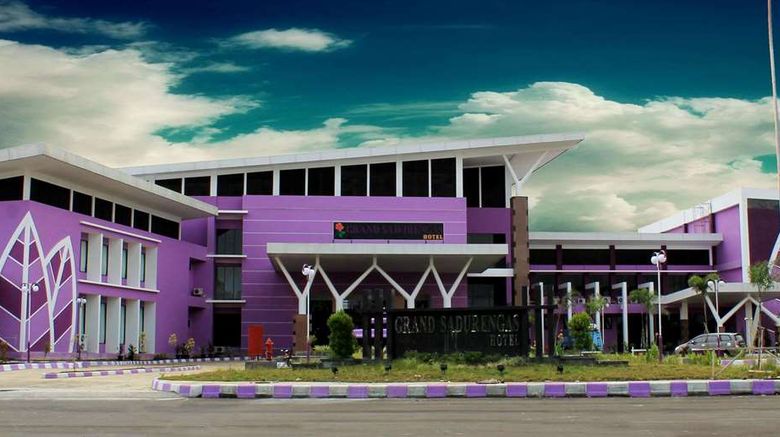 <b>Hotel Kyriad Sadurengas Paser Exterior</b>. Images powered by <a href="https://iceportal.shijigroup.com/" title="IcePortal" target="_blank">IcePortal</a>.