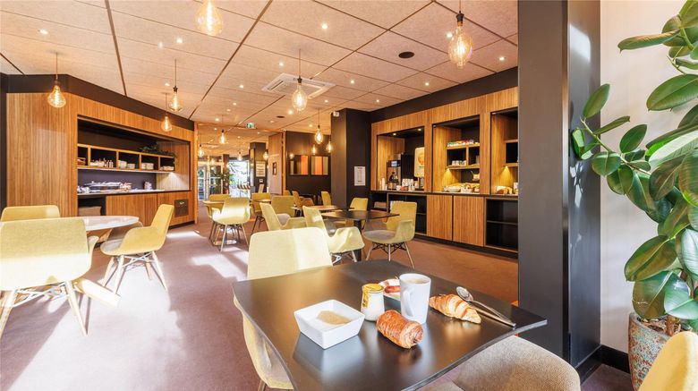 <b>Kyriad Clermont Ferrand Nord Riom Restaurant</b>. Images powered by <a href="https://iceportal.shijigroup.com/" title="IcePortal" target="_blank">IcePortal</a>.