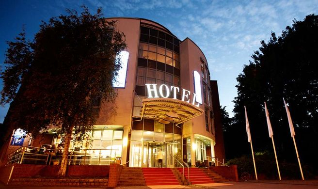 Hotel Kiel by Golden Tulip Exterior