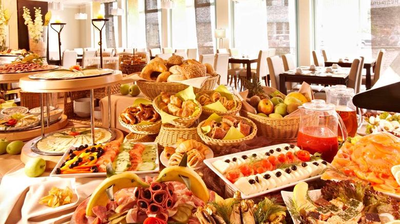 <b>Hotel Kiel by Golden Tulip Restaurant</b>. Images powered by <a href="https://iceportal.shijigroup.com/" title="IcePortal" target="_blank">IcePortal</a>.