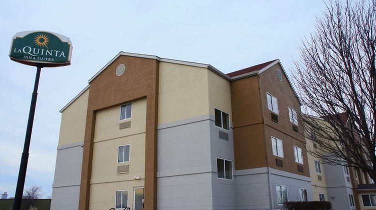 La Quinta Inn & Suites Emporia Exterior
