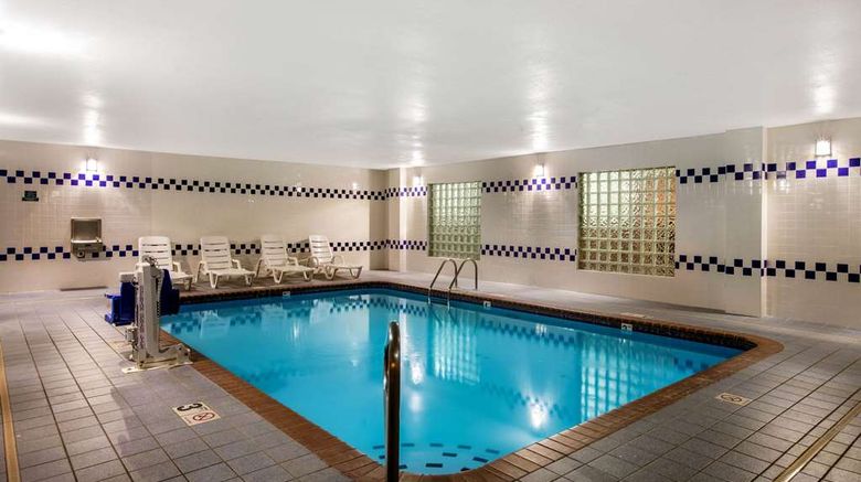 <b>La Quinta Inn & Suites Emporia Pool</b>. Images powered by <a href="https://iceportal.shijigroup.com/" title="IcePortal" target="_blank">IcePortal</a>.