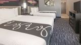 <b>La Quinta Inn & Suites Amarillo Mid City Room</b>. Images powered by <a href="https://iceportal.shijigroup.com/" title="IcePortal" target="_blank">IcePortal</a>.
