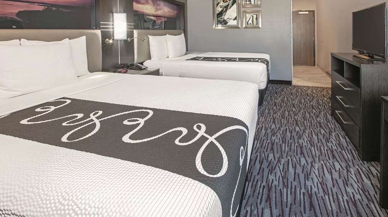 <b>La Quinta Inn & Suites Amarillo Mid City Room</b>. Images powered by <a href="https://iceportal.shijigroup.com/" title="IcePortal" target="_blank">IcePortal</a>.