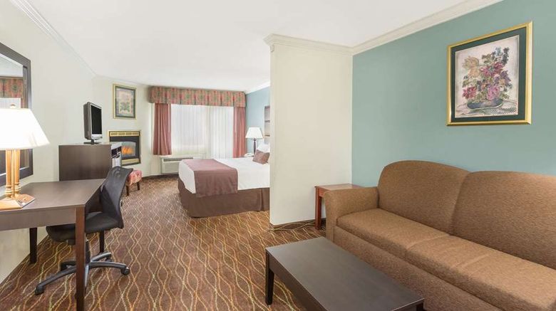 <b>Baymont Inn & Sts Conference Cntr Alpine Room</b>. Images powered by <a href="https://iceportal.shijigroup.com/" title="IcePortal" target="_blank">IcePortal</a>.