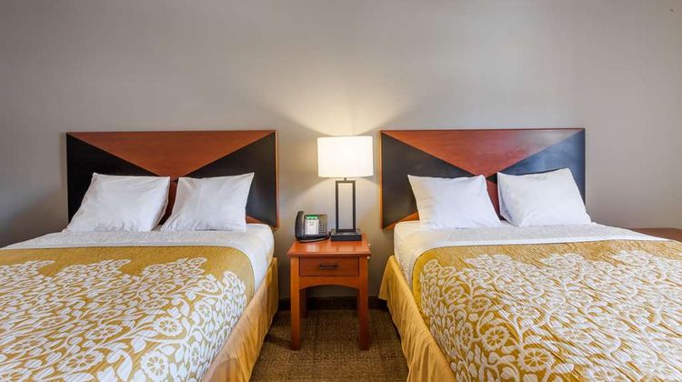 Days Inn Lancaster Amish Country Room