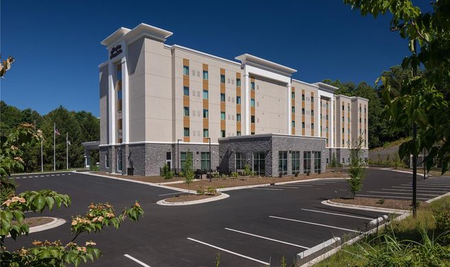Hampton Sts Asheville Biltmore Village Exterior