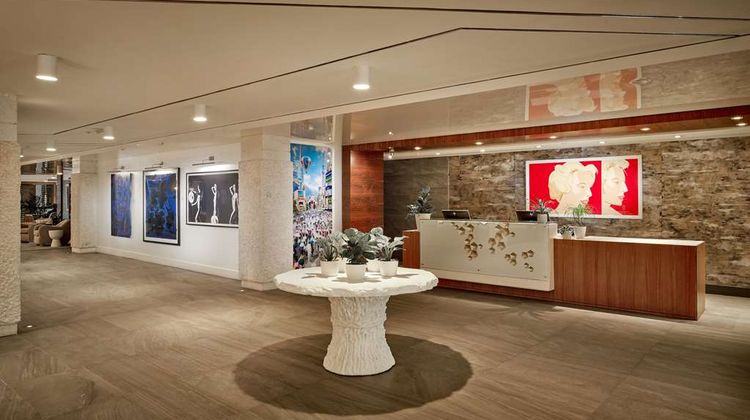Waterstone Resort & Marina Boca Raton Lobby