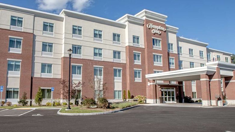 <b>Hampton Inn Amesbury Exterior</b>. Images powered by <a href="https://iceportal.shijigroup.com/" title="IcePortal" target="_blank">IcePortal</a>.