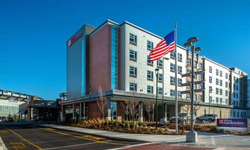 Hilton Garden Inn Patriot Place