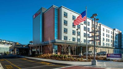 Hilton Garden Inn Patriot Place
