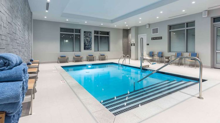 Hilton Garden Inn Patriot Place Pool