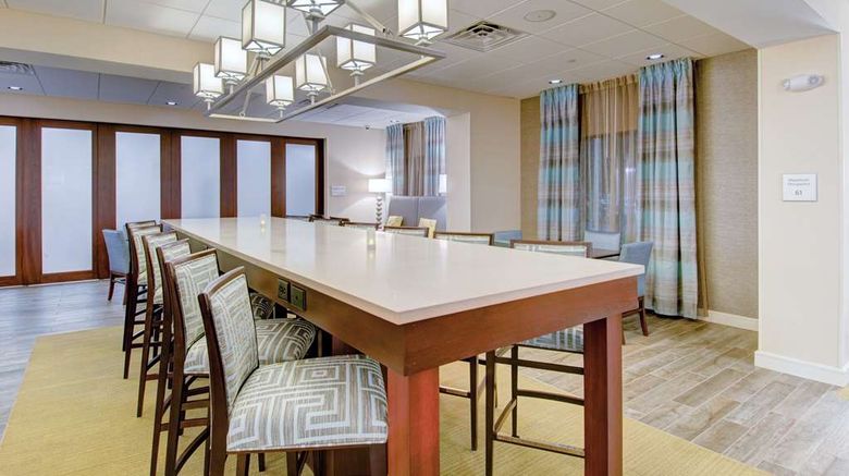 <b>Hampton Inn Boston/Westborough Restaurant</b>. Images powered by <a href="https://iceportal.shijigroup.com/" title="IcePortal" target="_blank">IcePortal</a>.