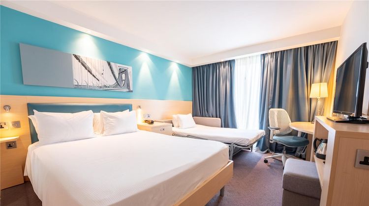 Hampton by Hilton Bristol Airport Room