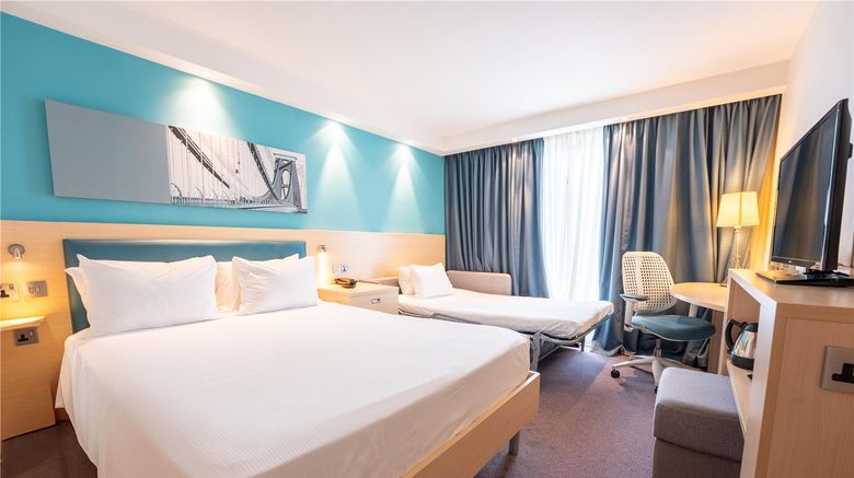 <b>Hampton by Hilton Bristol Airport Room</b>. Images powered by <a href="https://iceportal.shijigroup.com/" title="IcePortal" target="_blank">IcePortal</a>.