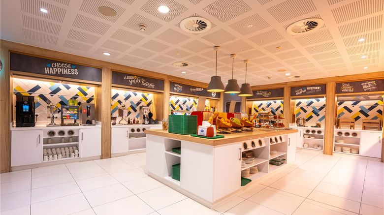 <b>Hampton by Hilton Bristol Airport Restaurant</b>. Images powered by <a href="https://iceportal.shijigroup.com/" title="IcePortal" target="_blank">IcePortal</a>.
