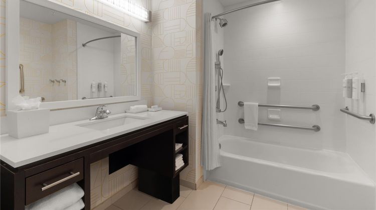 Home2 Suites by Hilton Gonzales Room