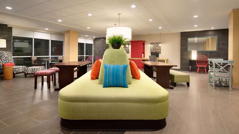 <b>Home2 Suites by Hilton Baton Rouge Lobby</b>. Images powered by <a href="https://iceportal.shijigroup.com/" title="IcePortal" target="_blank">IcePortal</a>.