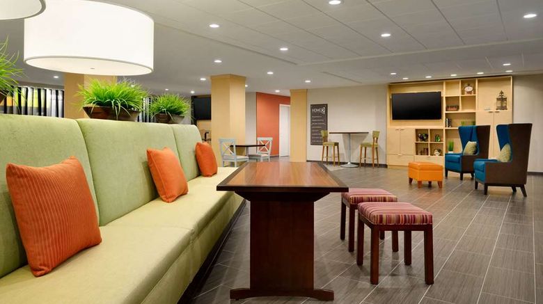 <b>Home2 Suites by Hilton Baton Rouge Lobby</b>. Images powered by <a href="https://iceportal.shijigroup.com/" title="IcePortal" target="_blank">IcePortal</a>.