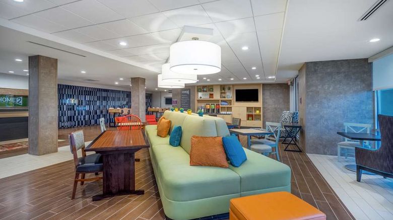 <b>Home2 Suites by Hilton Bowling Green Lobby</b>. Images powered by <a href="https://iceportal.shijigroup.com/" title="IcePortal" target="_blank">IcePortal</a>.