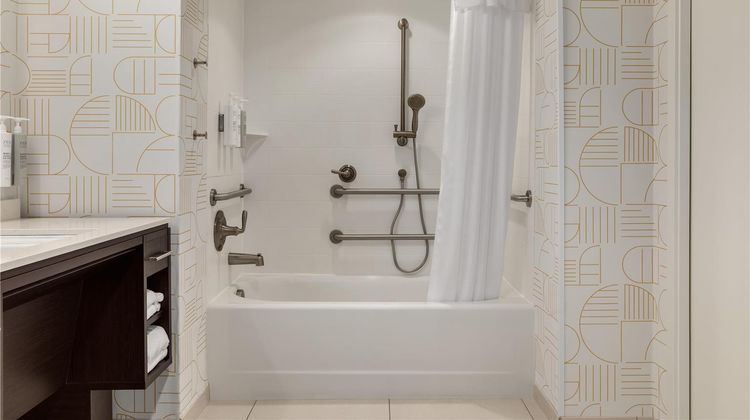 Home2 Suites by Hilton Bowling Green Room