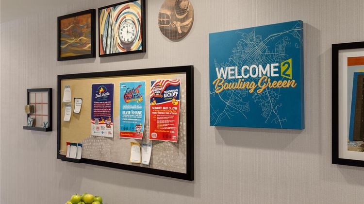 Home2 Suites by Hilton Bowling Green Lobby