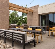 Home2 Suites by Hilton Bowling Green Exterior