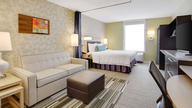 Home2 Suites Chicago/Schaumburg Room