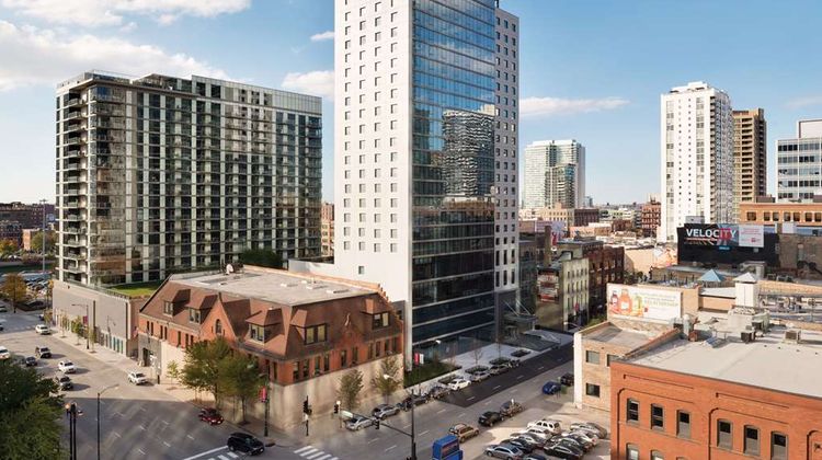 Hampton Inn Chicago Downtown West Loop Exterior