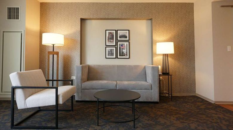 <b>Hampton Inn Chicago Downtown West Loop Room</b>. Images powered by <a href="https://iceportal.shijigroup.com/" title="IcePortal" target="_blank">IcePortal</a>.