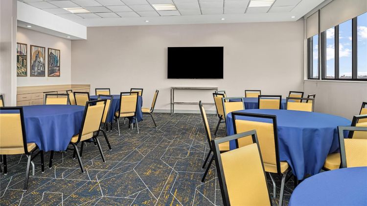 Hampton Inn Chicago North-Loyola Station Meeting