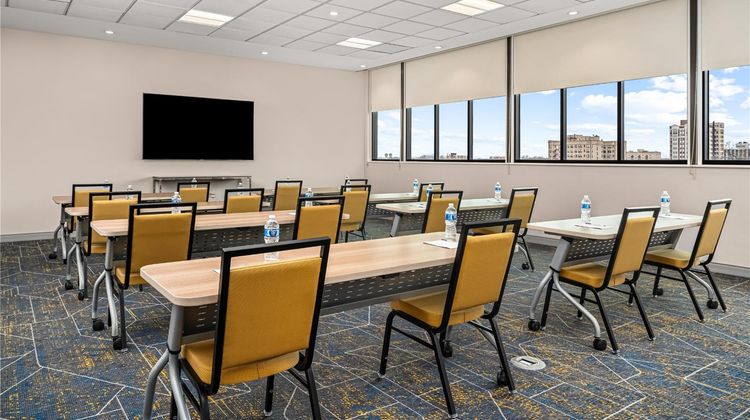 Hampton Inn Chicago North-Loyola Station Meeting