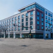 Hampton Inn Chicago North-Loyola Station